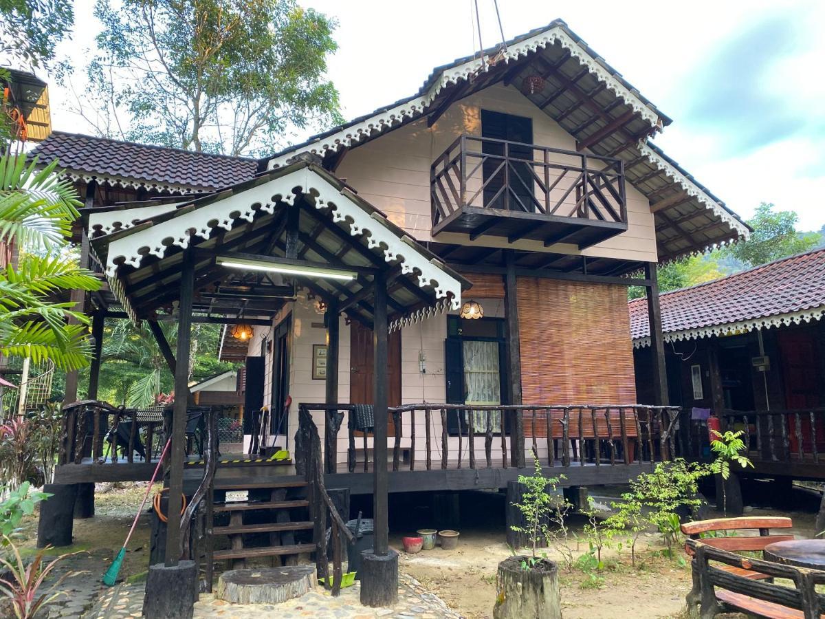 Rustic Chalet - Dahlia N Mawar At Sedim Vista Kulim Exteriér fotografie