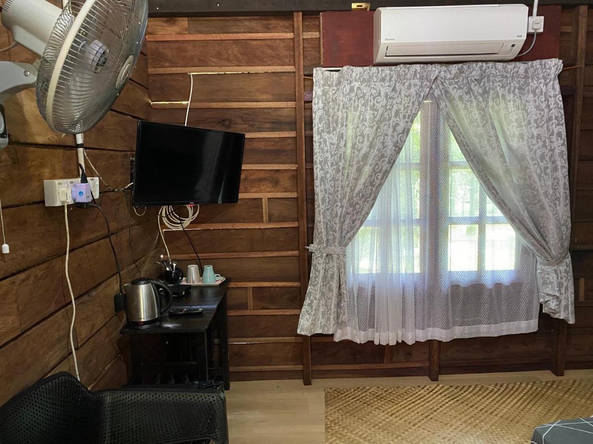 Rustic Chalet - Dahlia N Mawar At Sedim Vista Kulim Exteriér fotografie